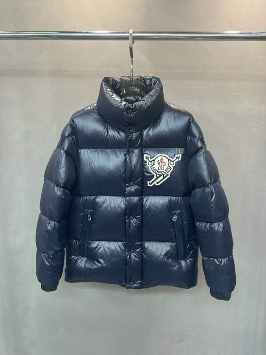 Picture of Moncler Down Jackets _SKUMonclersz1-526yr47636875